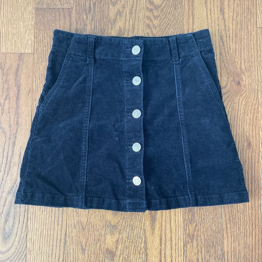 Forever 21 Black Denim Mini Skirt Size M